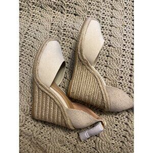 NWOT‎ women’s size 10, Wedge shoes with ankle ties canvas